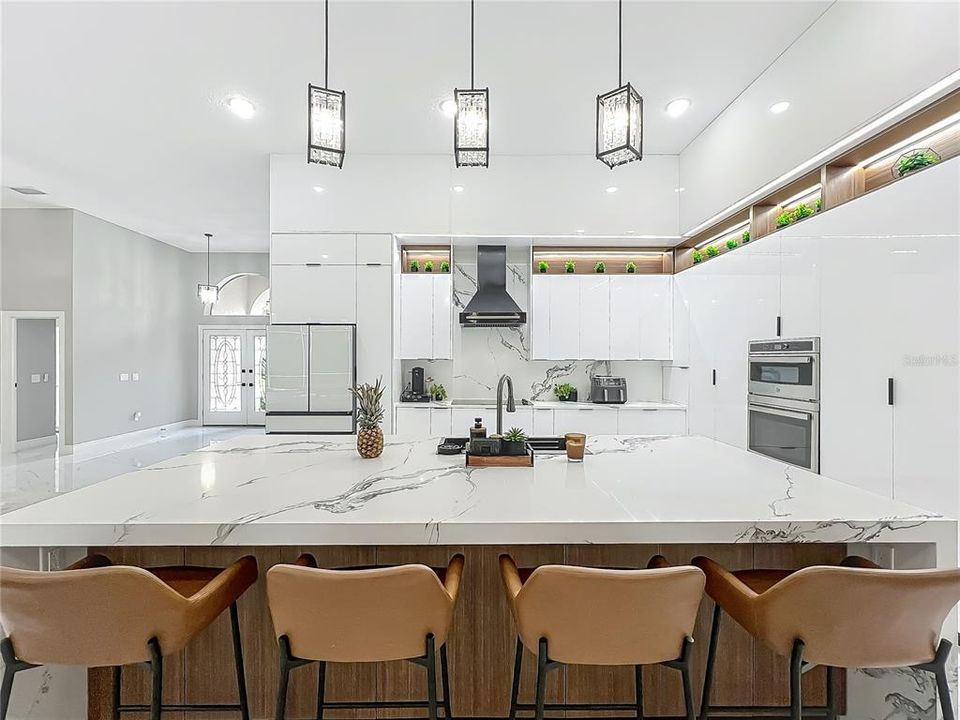 待售: $925,000 (5 贝兹, 3 浴室, 3068 平方英尺)