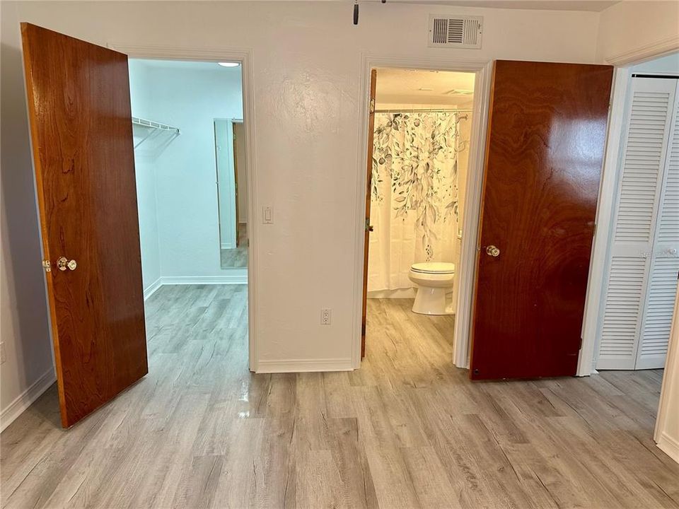 Activo con contrato: $128,000 (1 camas, 1 baños, 635 Pies cuadrados)