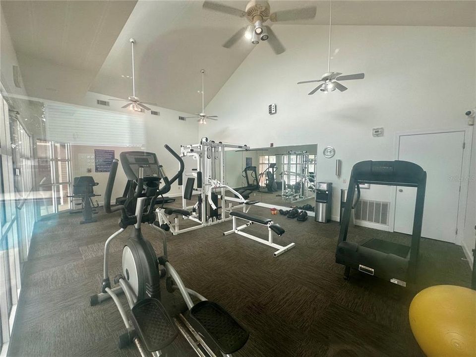 Activo con contrato: $128,000 (1 camas, 1 baños, 635 Pies cuadrados)