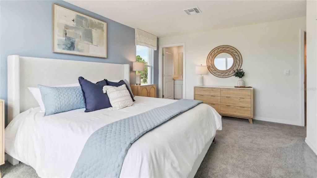 合同活跃: $224,990 (3 贝兹, 2 浴室, 1458 平方英尺)