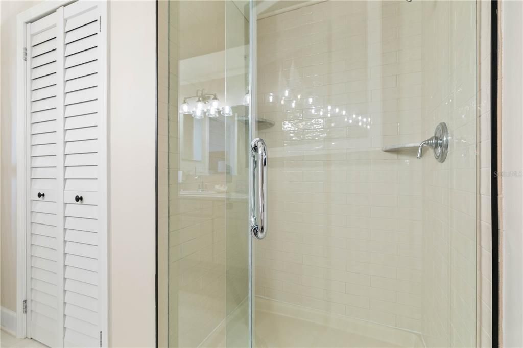 В аренду: $4,500 (3 спален, 3 ванн, 1676 Квадратных фут)