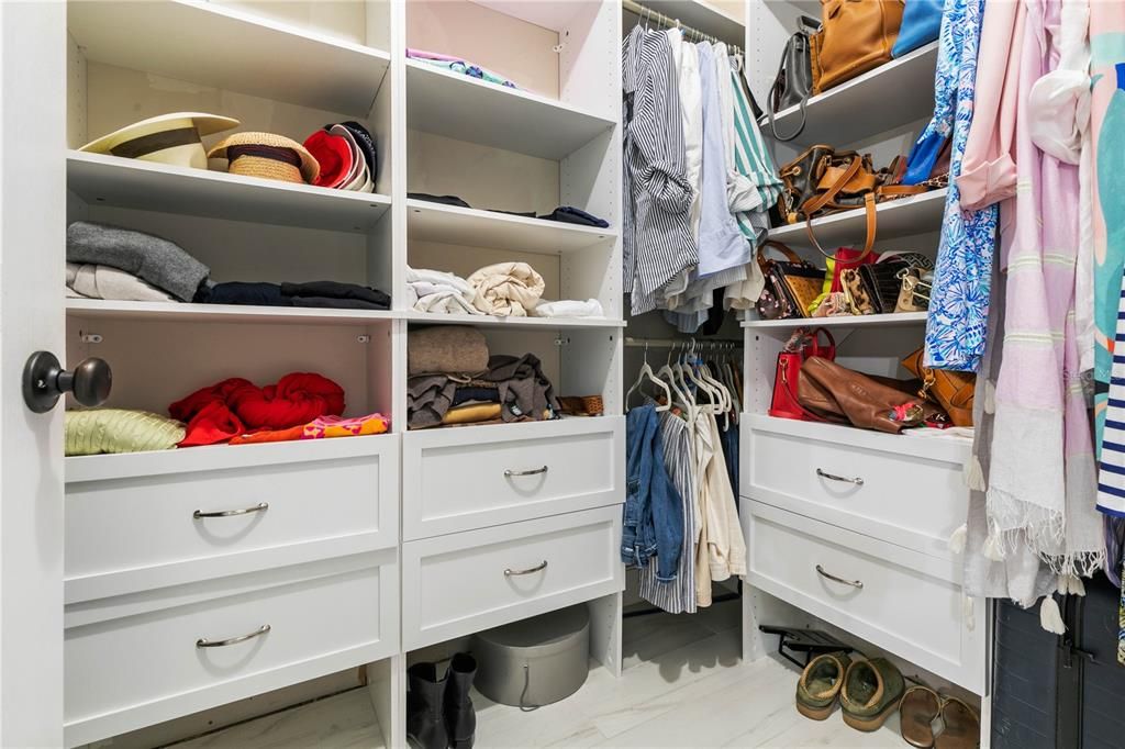 В аренду: $4,500 (3 спален, 3 ванн, 1676 Квадратных фут)