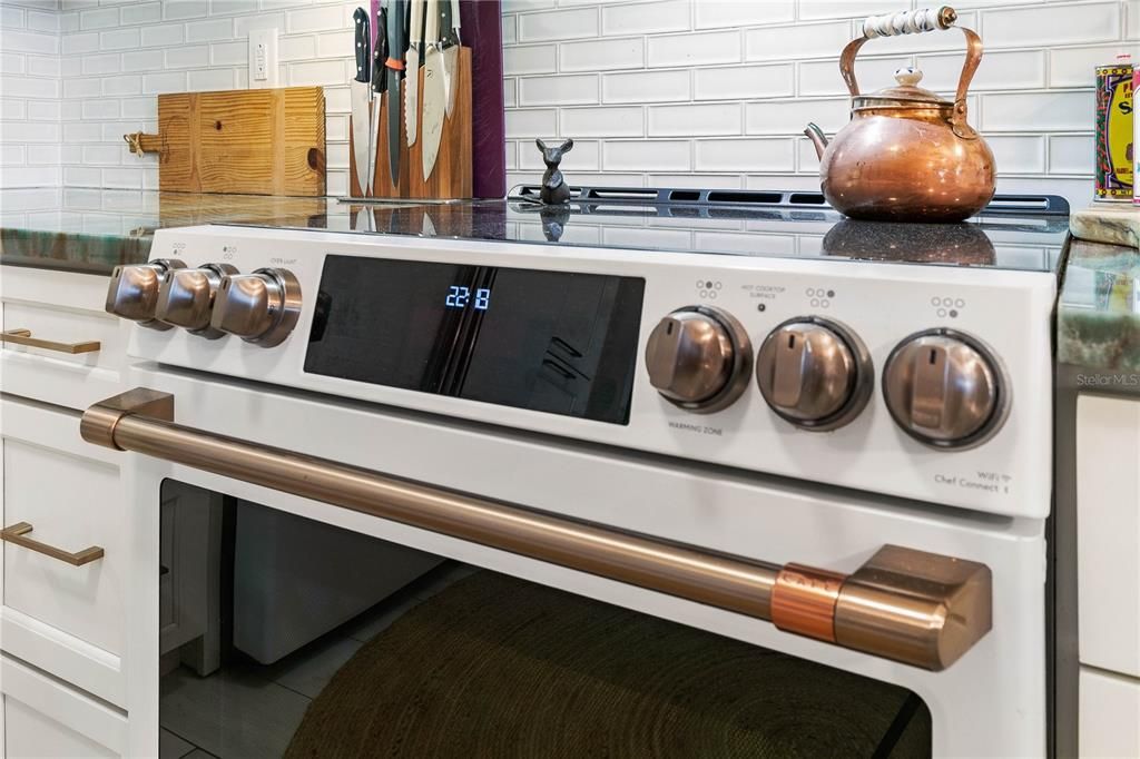 В аренду: $4,500 (3 спален, 3 ванн, 1676 Квадратных фут)