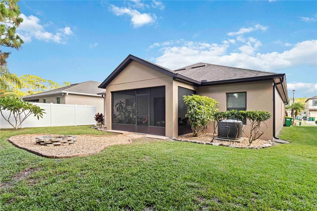 For Sale: $359,000 (3 beds, 2 baths, 1529 Square Feet)