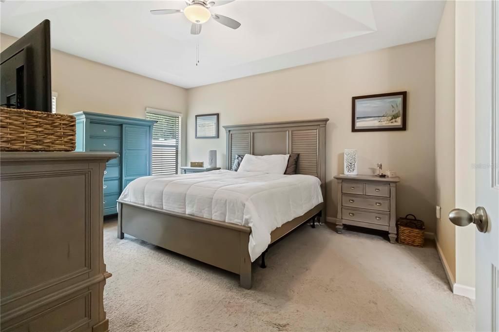 For Sale: $359,000 (3 beds, 2 baths, 1529 Square Feet)