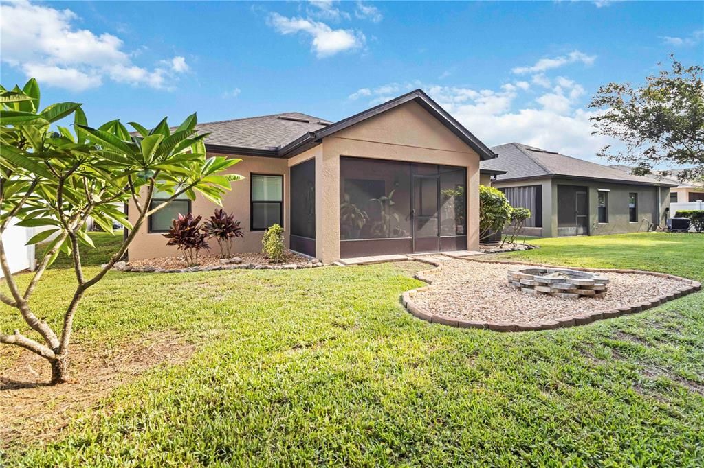 For Sale: $359,000 (3 beds, 2 baths, 1529 Square Feet)