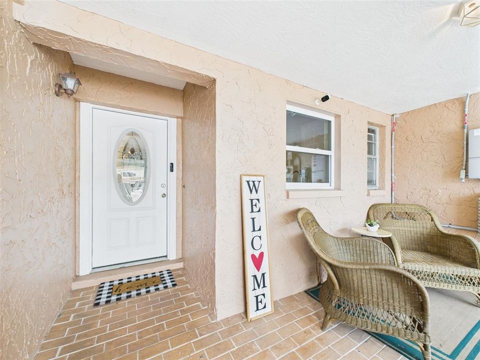 待售: $249,999 (2 贝兹, 2 浴室, 1285 平方英尺)