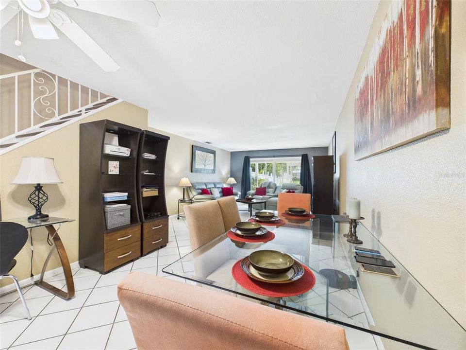 待售: $249,999 (2 贝兹, 2 浴室, 1285 平方英尺)