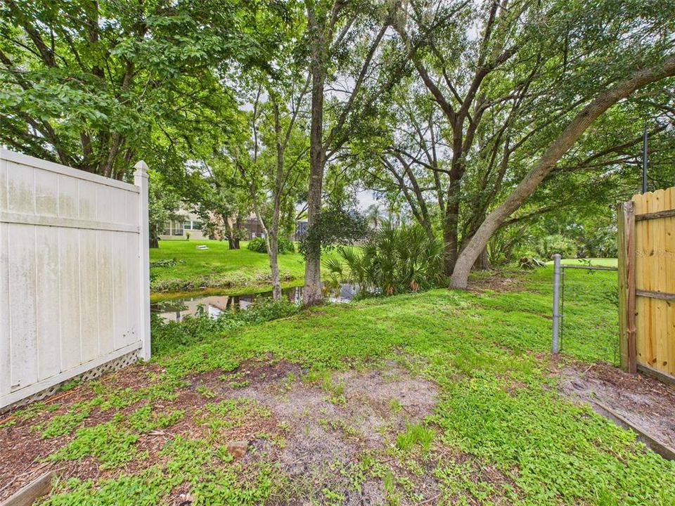 待售: $249,999 (2 贝兹, 2 浴室, 1285 平方英尺)