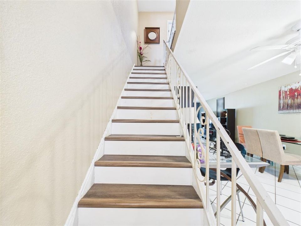 待售: $249,999 (2 贝兹, 2 浴室, 1285 平方英尺)