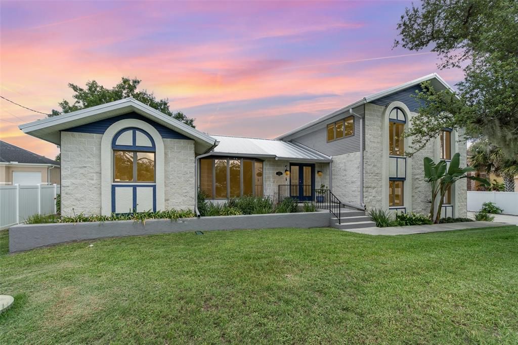 For Sale: $1,200,000 (3 beds, 3 baths, 3133 Square Feet)