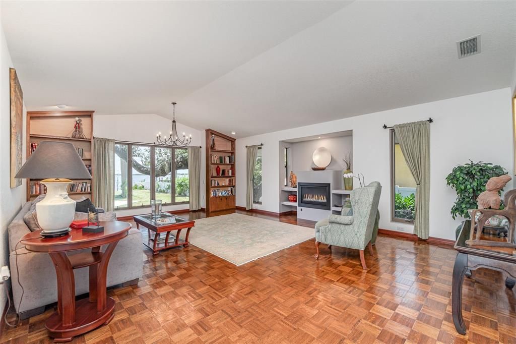 For Sale: $1,200,000 (3 beds, 3 baths, 3133 Square Feet)