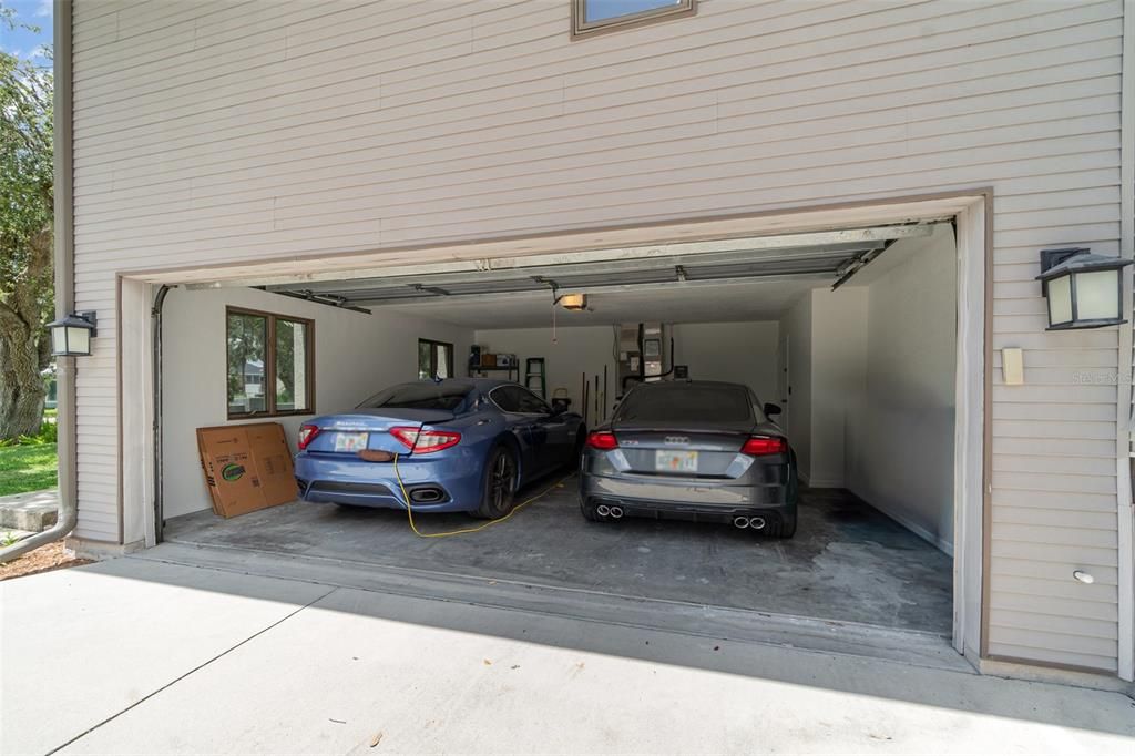 For Sale: $1,200,000 (3 beds, 3 baths, 3133 Square Feet)