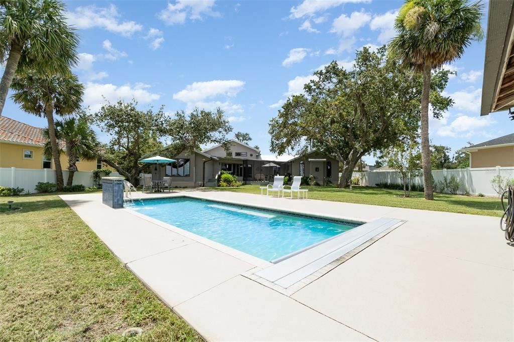 For Sale: $1,200,000 (3 beds, 3 baths, 3133 Square Feet)