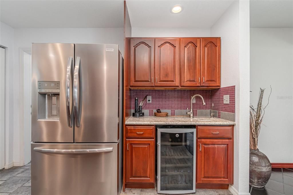 For Sale: $1,200,000 (3 beds, 3 baths, 3133 Square Feet)