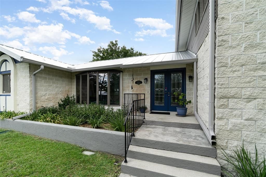 For Sale: $1,200,000 (3 beds, 3 baths, 3133 Square Feet)