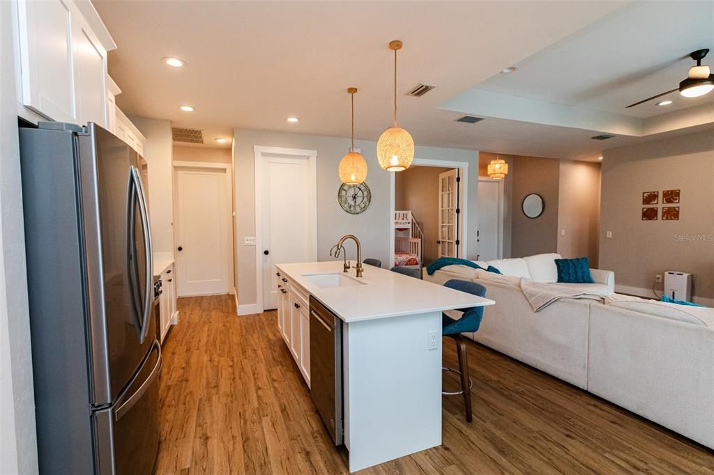For Sale: $570,000 (4 beds, 3 baths, 1831 Square Feet)