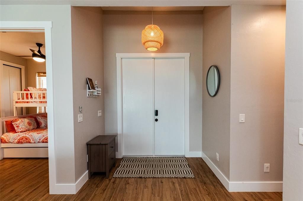 For Sale: $570,000 (4 beds, 3 baths, 1831 Square Feet)