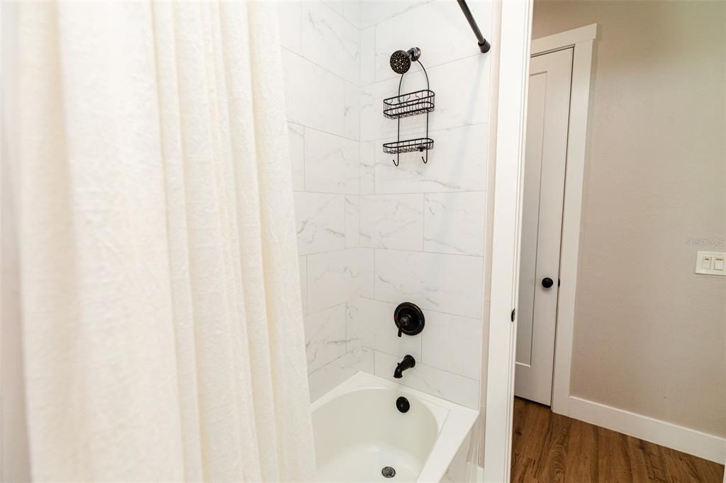 For Sale: $570,000 (4 beds, 3 baths, 1831 Square Feet)