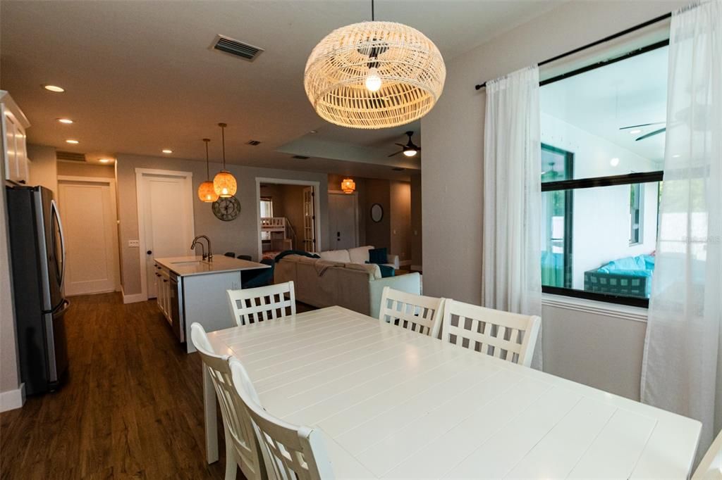 For Sale: $570,000 (4 beds, 3 baths, 1831 Square Feet)