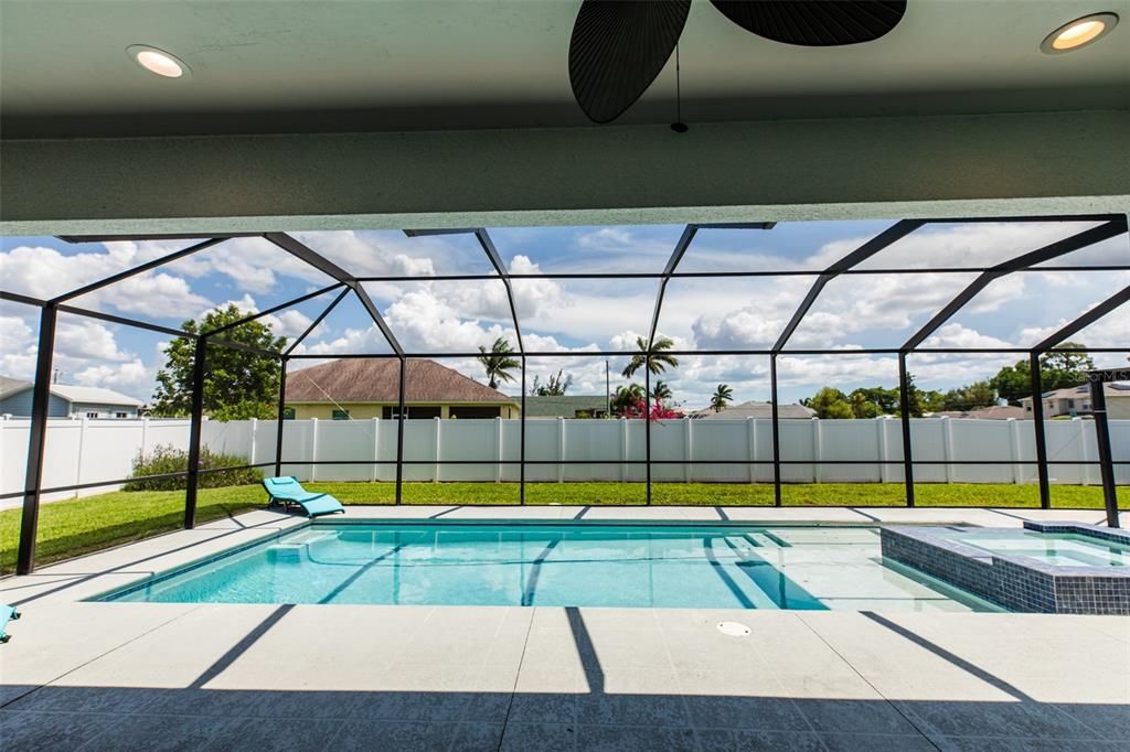 For Sale: $570,000 (4 beds, 3 baths, 1831 Square Feet)