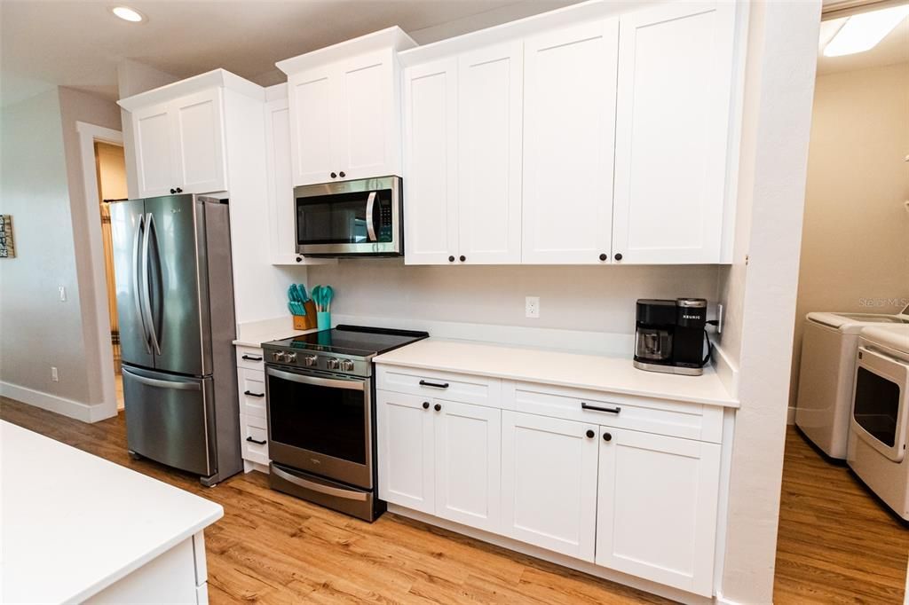 For Sale: $570,000 (4 beds, 3 baths, 1831 Square Feet)