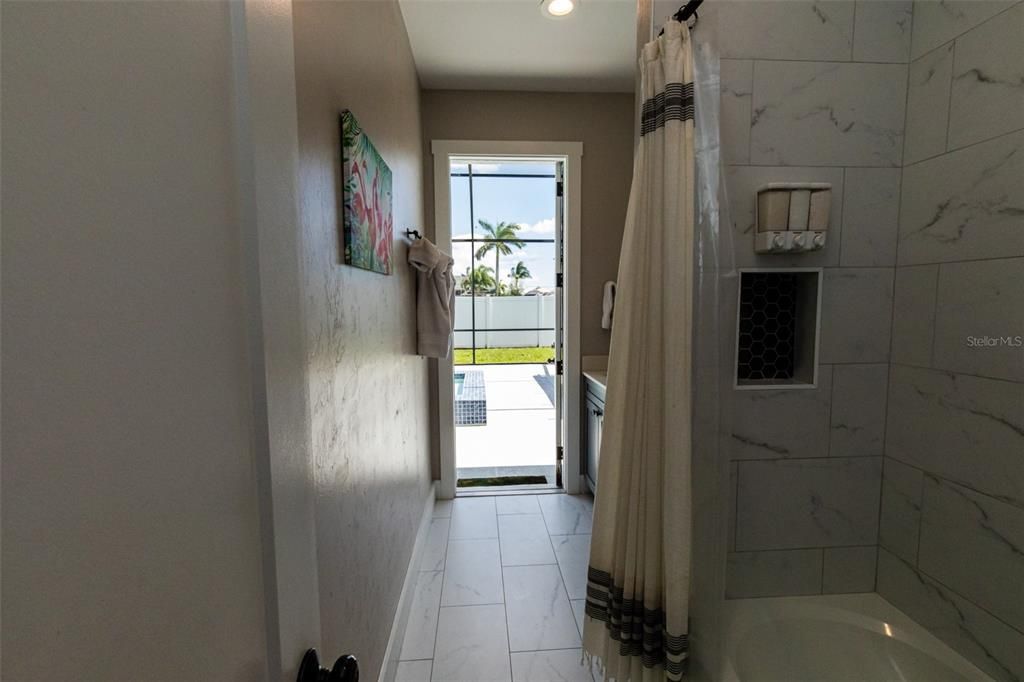 For Sale: $570,000 (4 beds, 3 baths, 1831 Square Feet)