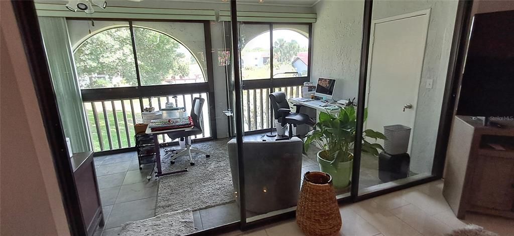 待售: $182,000 (2 贝兹, 2 浴室, 1280 平方英尺)