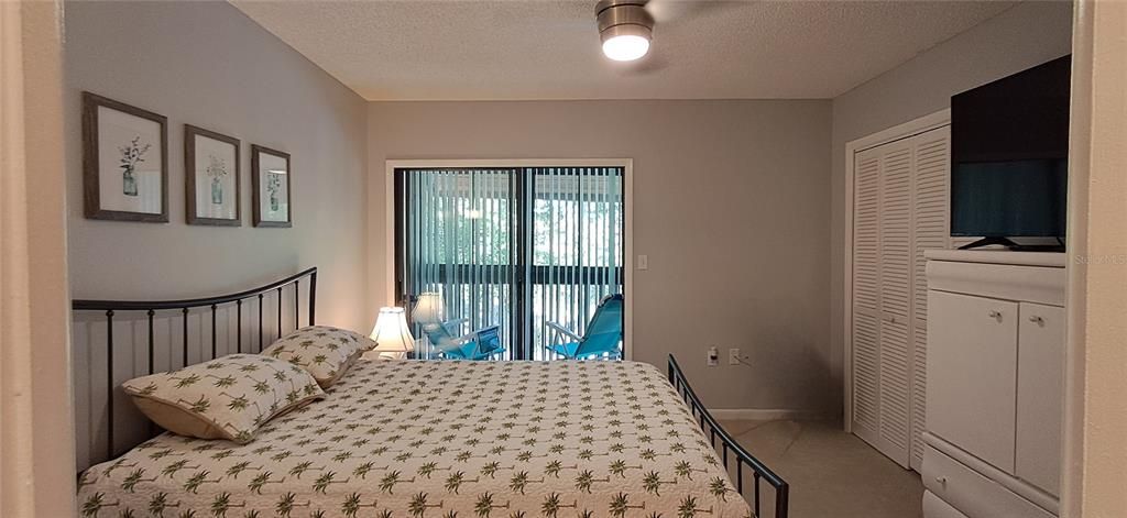 待售: $182,000 (2 贝兹, 2 浴室, 1280 平方英尺)