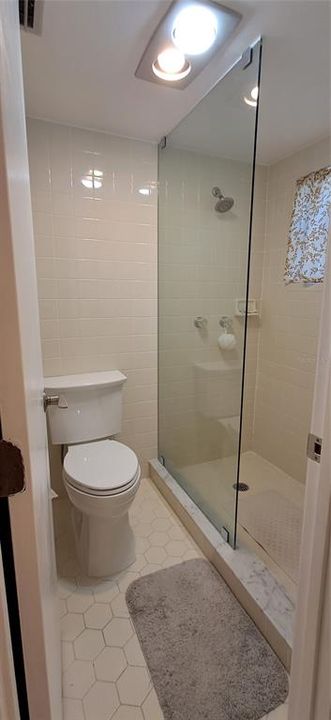 待售: $182,000 (2 贝兹, 2 浴室, 1280 平方英尺)