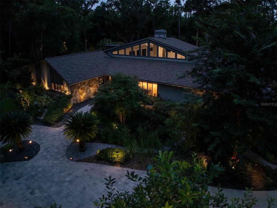 For Sale: $1,797,000 (4 beds, 4 baths, 4560 Square Feet)