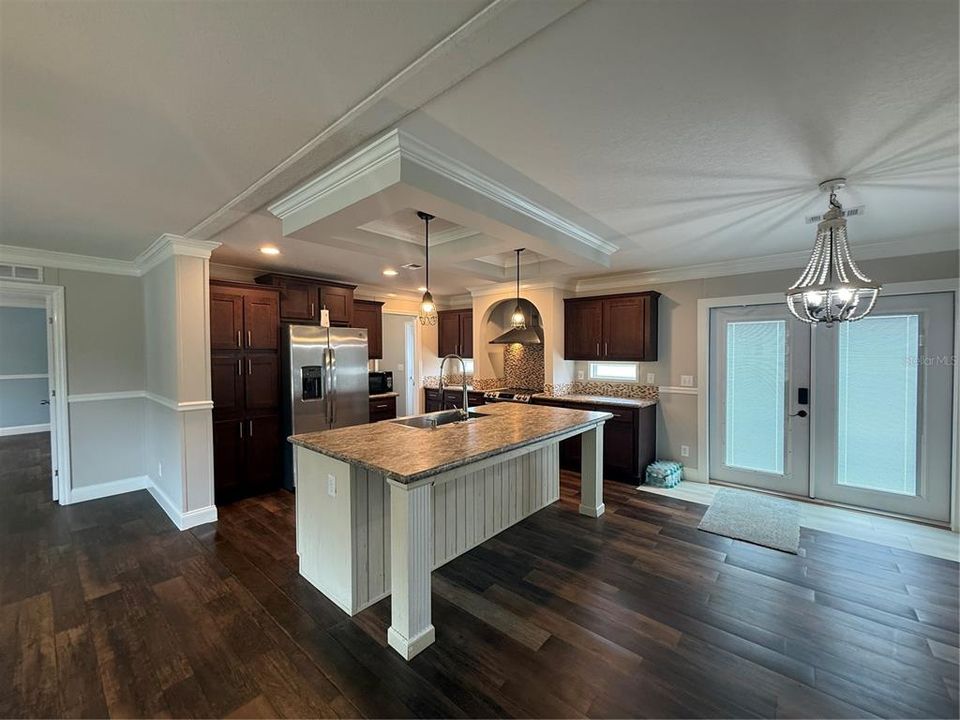 Active With Contract: $439,500 (3 beds, 2 baths, 1512 Square Feet)