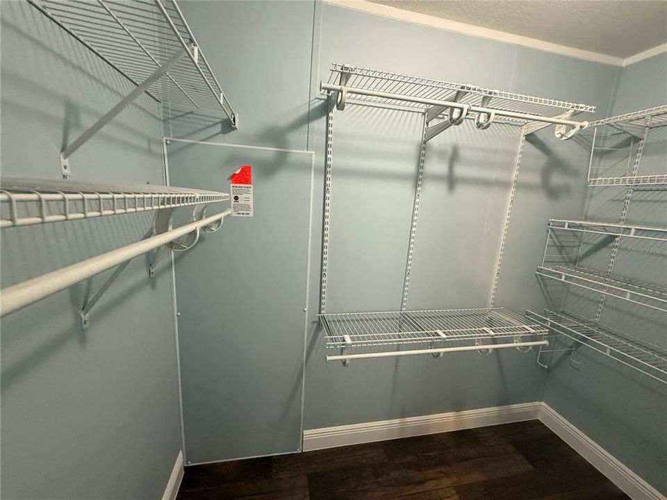 Active With Contract: $439,500 (3 beds, 2 baths, 1512 Square Feet)