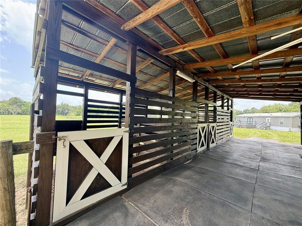 Active With Contract: $439,500 (3 beds, 2 baths, 1512 Square Feet)