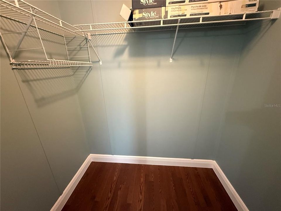 Active With Contract: $439,500 (3 beds, 2 baths, 1512 Square Feet)