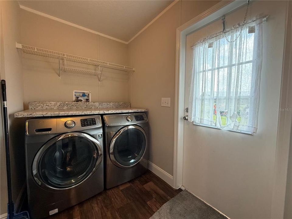 Active With Contract: $439,500 (3 beds, 2 baths, 1512 Square Feet)