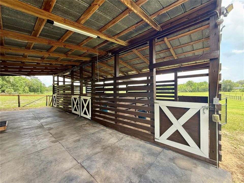 Active With Contract: $439,500 (3 beds, 2 baths, 1512 Square Feet)