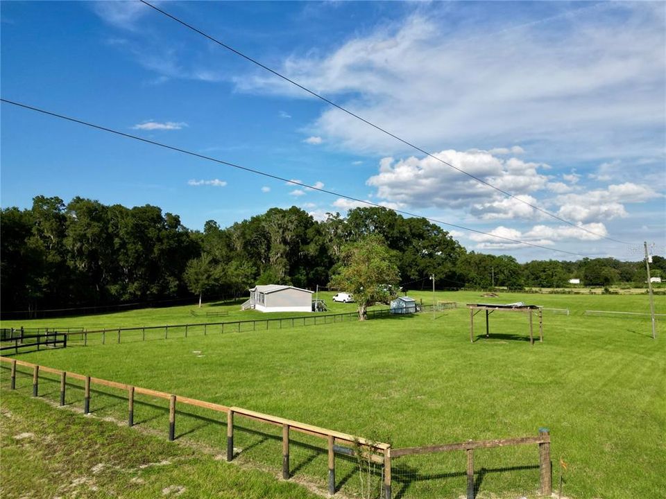 Active With Contract: $439,500 (3 beds, 2 baths, 1512 Square Feet)