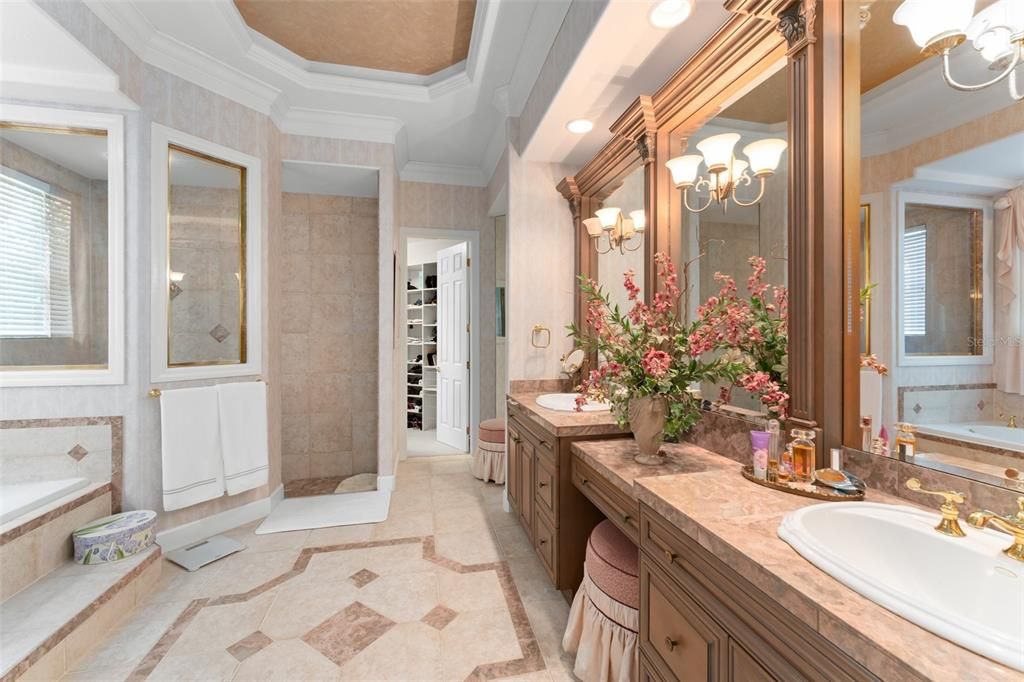 For Sale: $3,200,000 (8 beds, 7 baths, 7123 Square Feet)