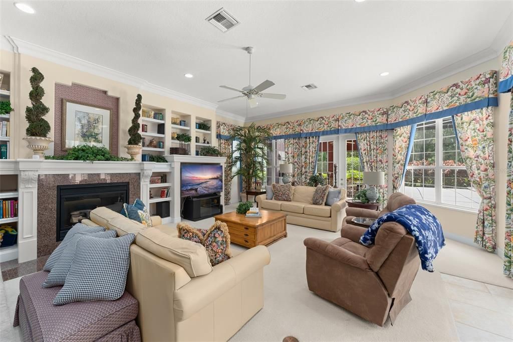 For Sale: $3,200,000 (8 beds, 7 baths, 7123 Square Feet)