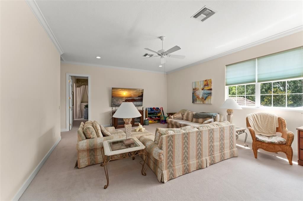 For Sale: $3,200,000 (8 beds, 7 baths, 7123 Square Feet)