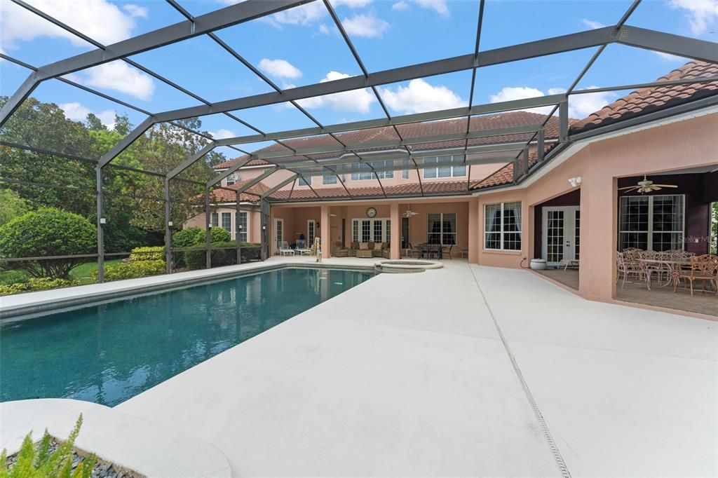 For Sale: $3,200,000 (8 beds, 7 baths, 7123 Square Feet)