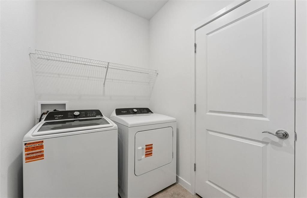 Activo con contrato: $375,460 (3 camas, 3 baños, 2262 Pies cuadrados)