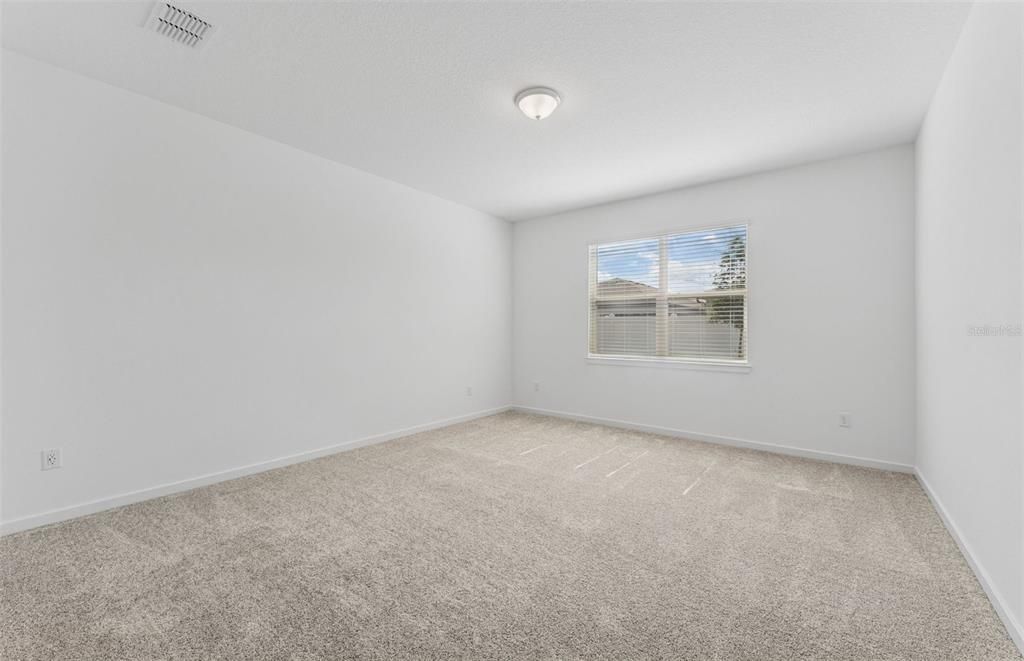 Activo con contrato: $375,460 (3 camas, 3 baños, 2262 Pies cuadrados)