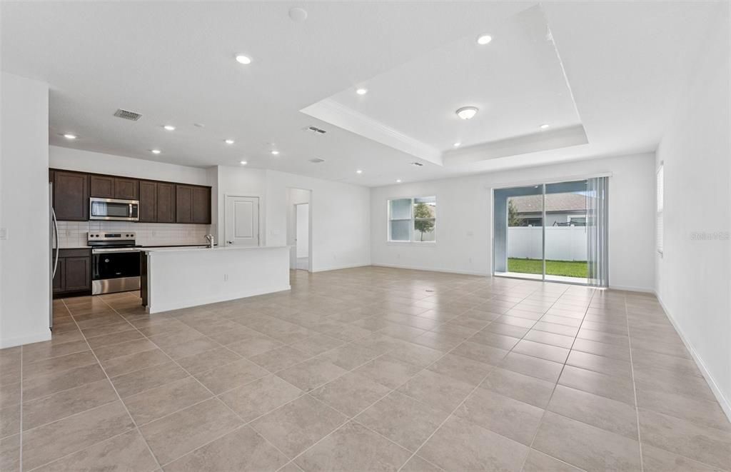 Activo con contrato: $375,460 (3 camas, 3 baños, 2262 Pies cuadrados)