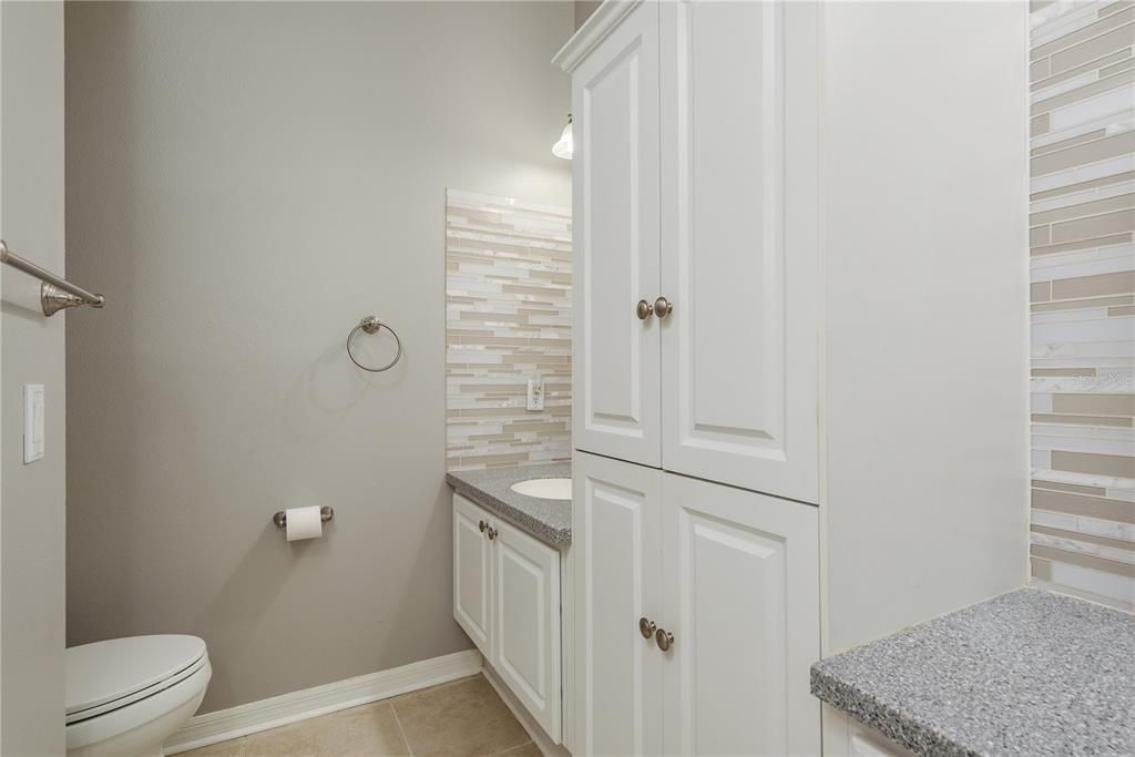 Под контрактом: $375,000 (2 спален, 2 ванн, 1642 Квадратных фут)