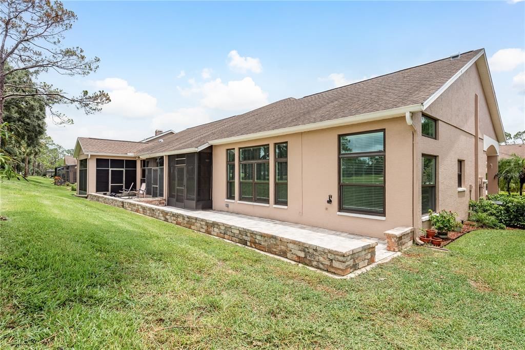 Под контрактом: $375,000 (2 спален, 2 ванн, 1642 Квадратных фут)