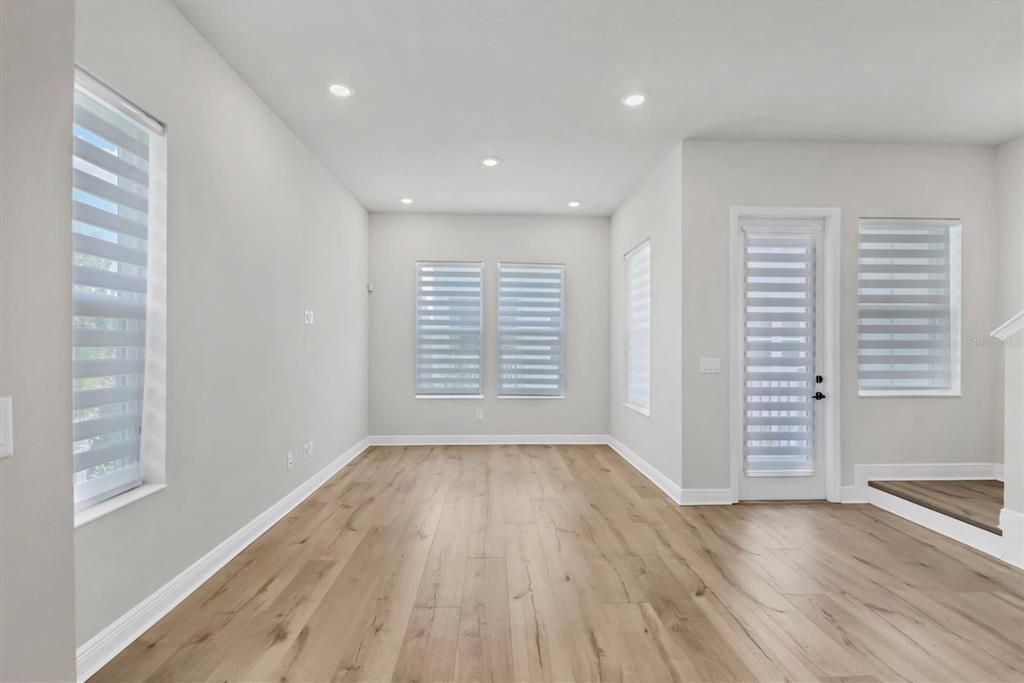 Active With Contract: $3,750 (3 beds, 3 baths, 2066 Square Feet)