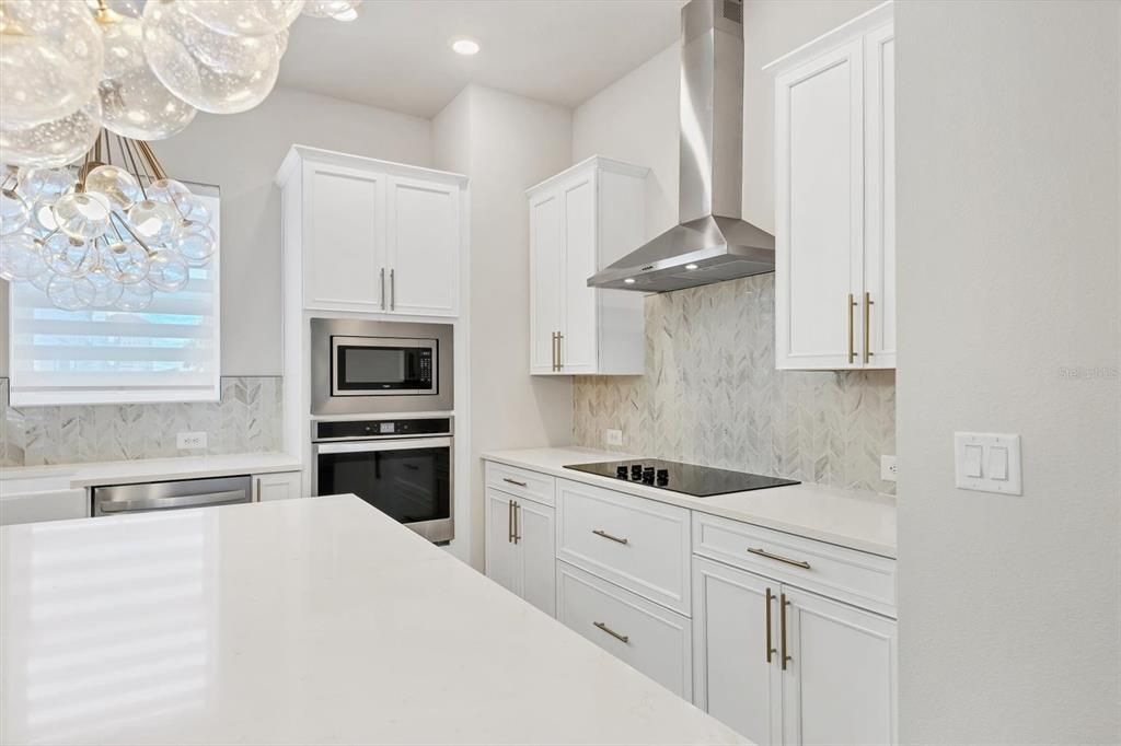 Active With Contract: $3,750 (3 beds, 3 baths, 2066 Square Feet)