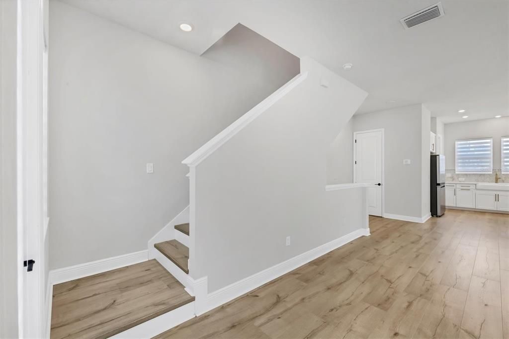 Active With Contract: $3,750 (3 beds, 3 baths, 2066 Square Feet)